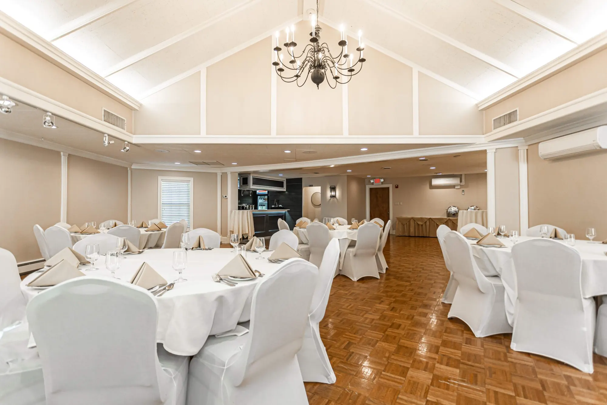 Plumsteadville wedding reception by Accent Event Group